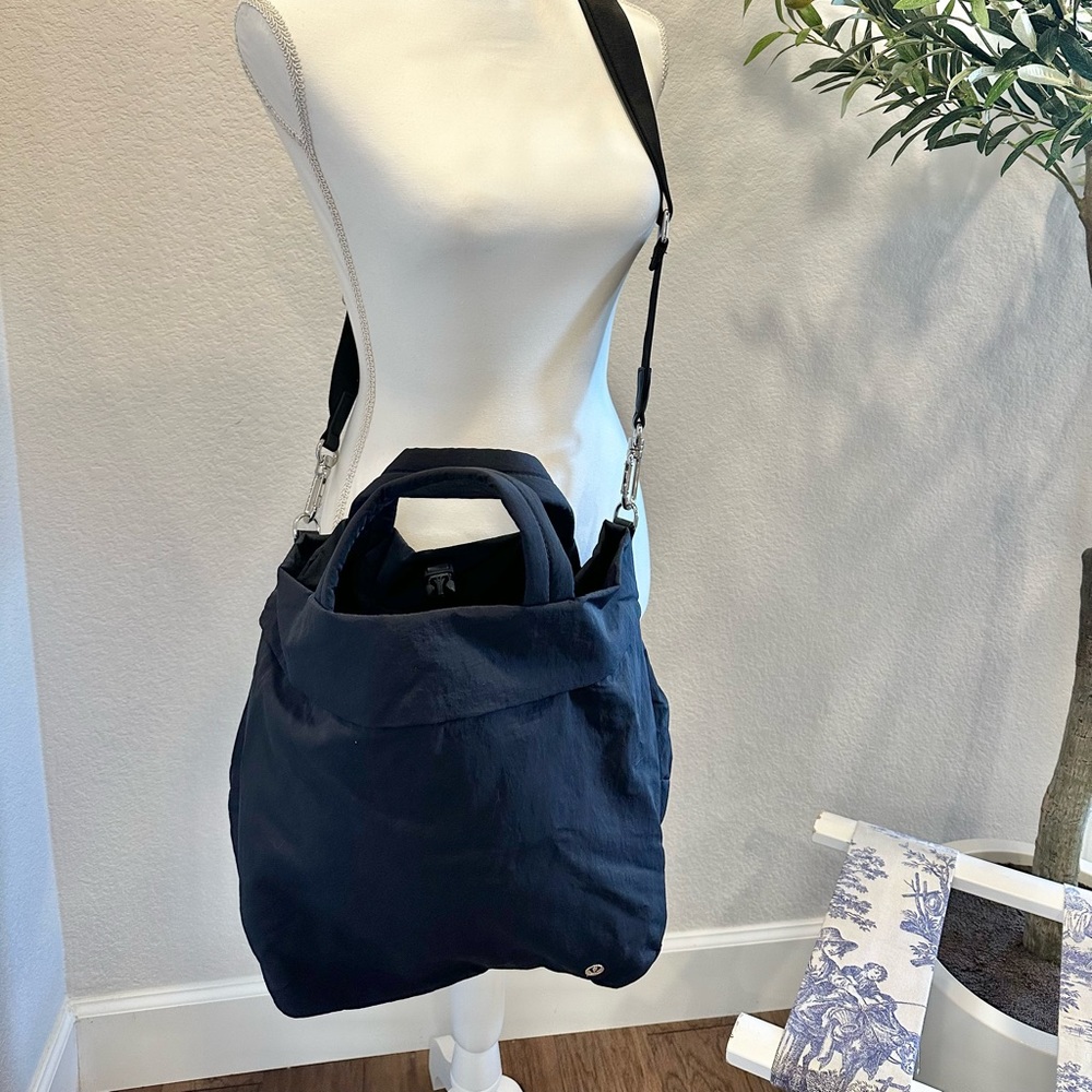 Lululemon Shoulder Bag
